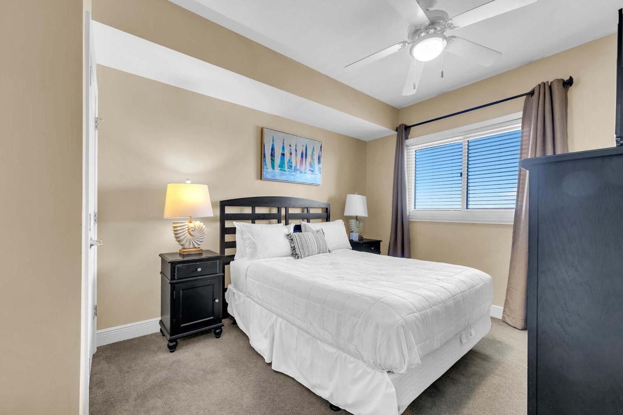 Holiday home Sterling Breeze 802 *